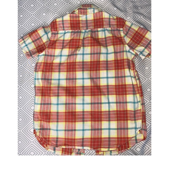 Gap Kids: Toddler Boy’s Plaid Button Up Short Sleeve Shirt - Picture 2 of 3